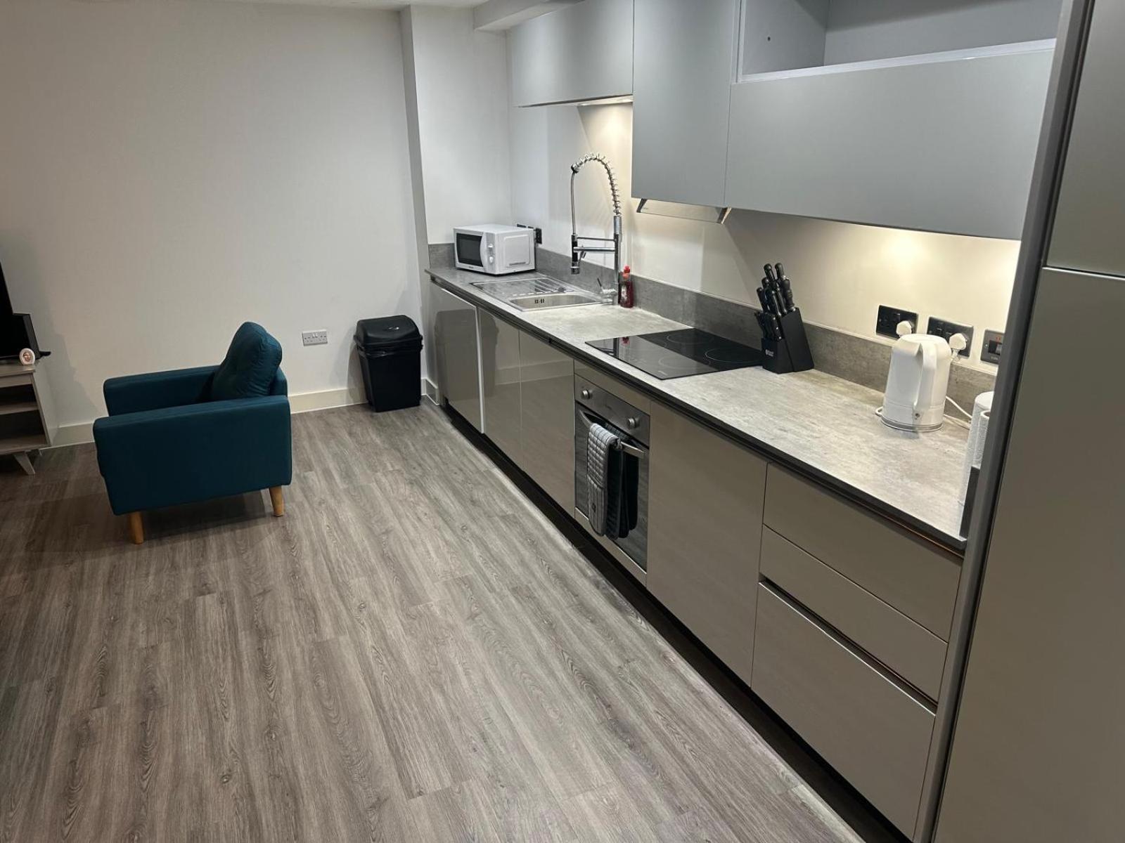 Apartment Spacious Two Bedroom Liverpool